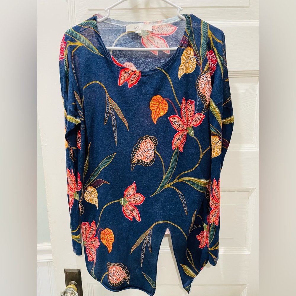 Navy Floral Long Sleeve Top, size Medium